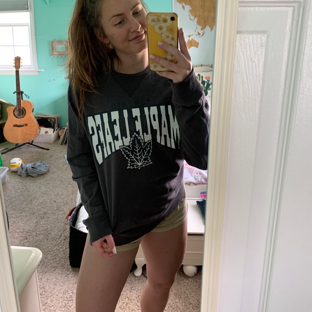 Crew neck | large